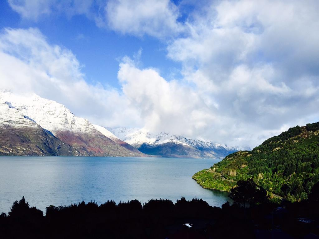 Queenstown Lakeview Holiday Home-5Mins To Town Екстер'єр фото