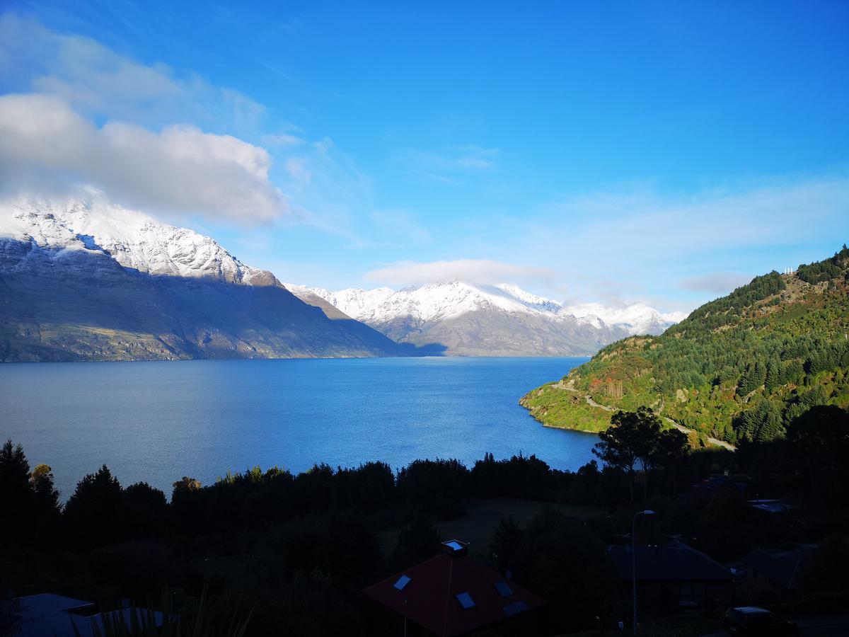 Queenstown Lakeview Holiday Home-5Mins To Town Екстер'єр фото